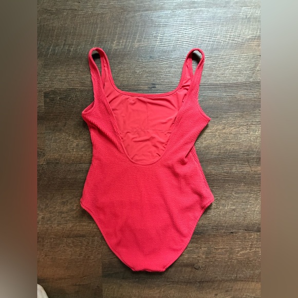 AERIE crinkle scoop one piece swimsuit textured bathing suit resort red EUC sz L - Picture 14 of 14